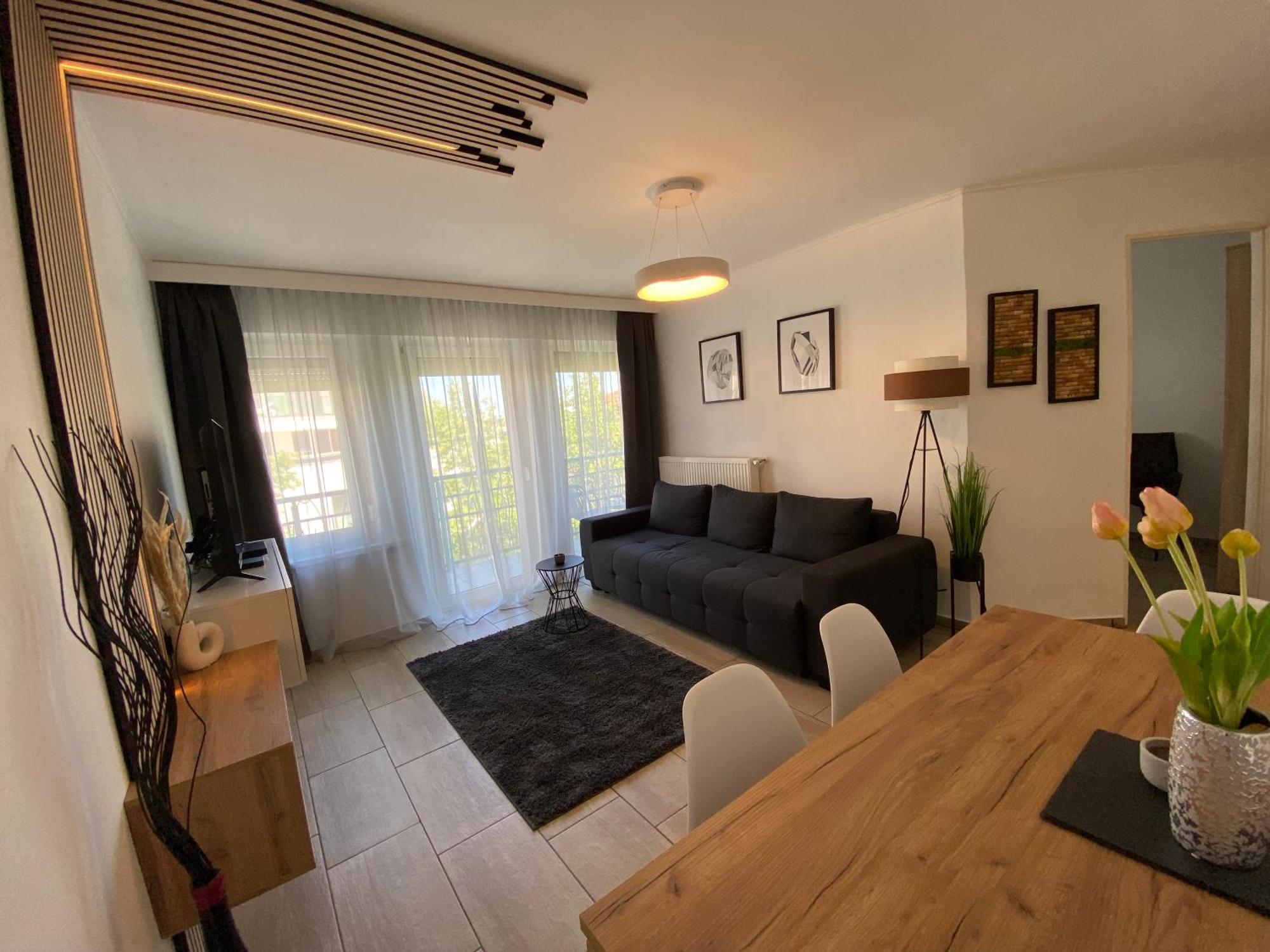 Ikon Apartment เฮวิซ ภายนอก รูปภาพ