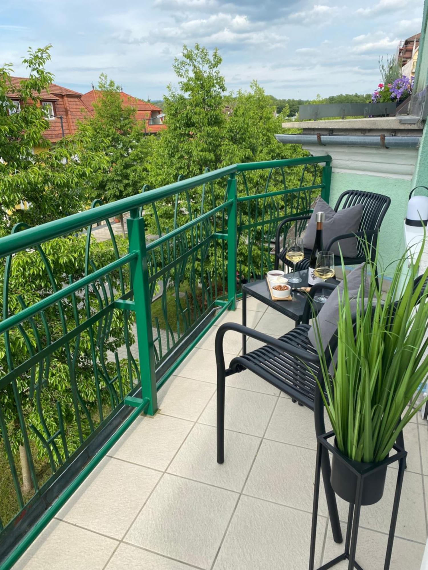 Ikon Apartment เฮวิซ ภายนอก รูปภาพ