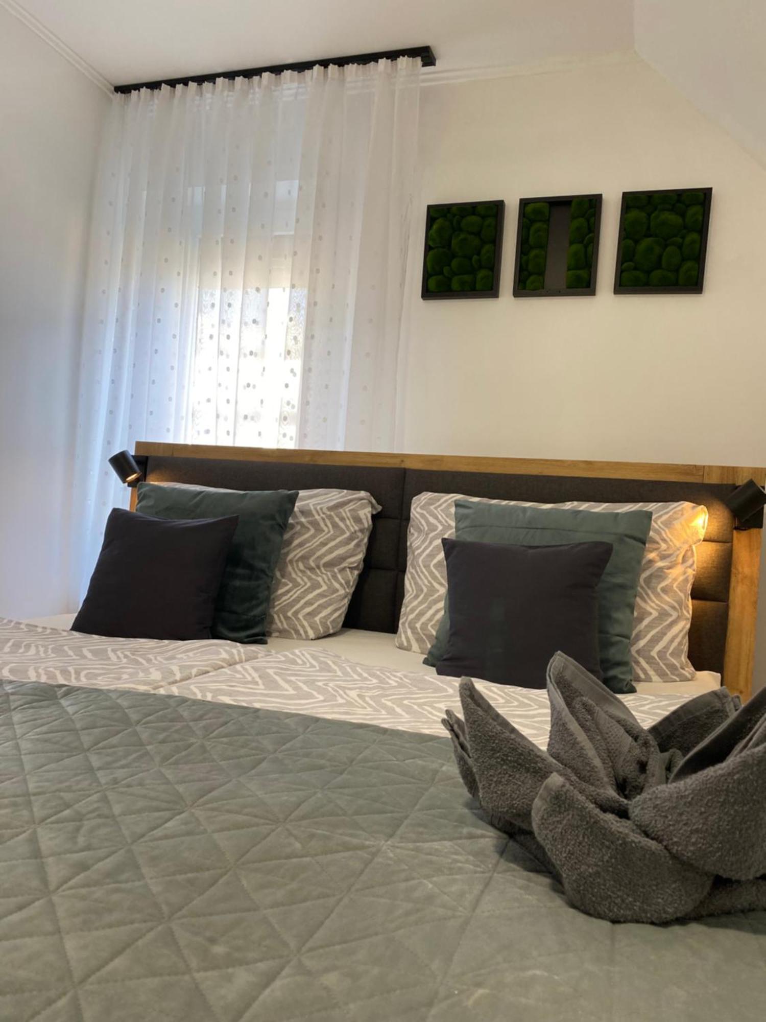 Ikon Apartment เฮวิซ ภายนอก รูปภาพ